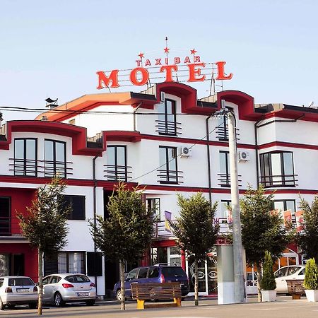 Taxi Bar Motel 보산스카 그라디슈카 외부 사진